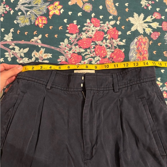 Everlane draped trouser - butter smooth - navy - Picture 3 of 6